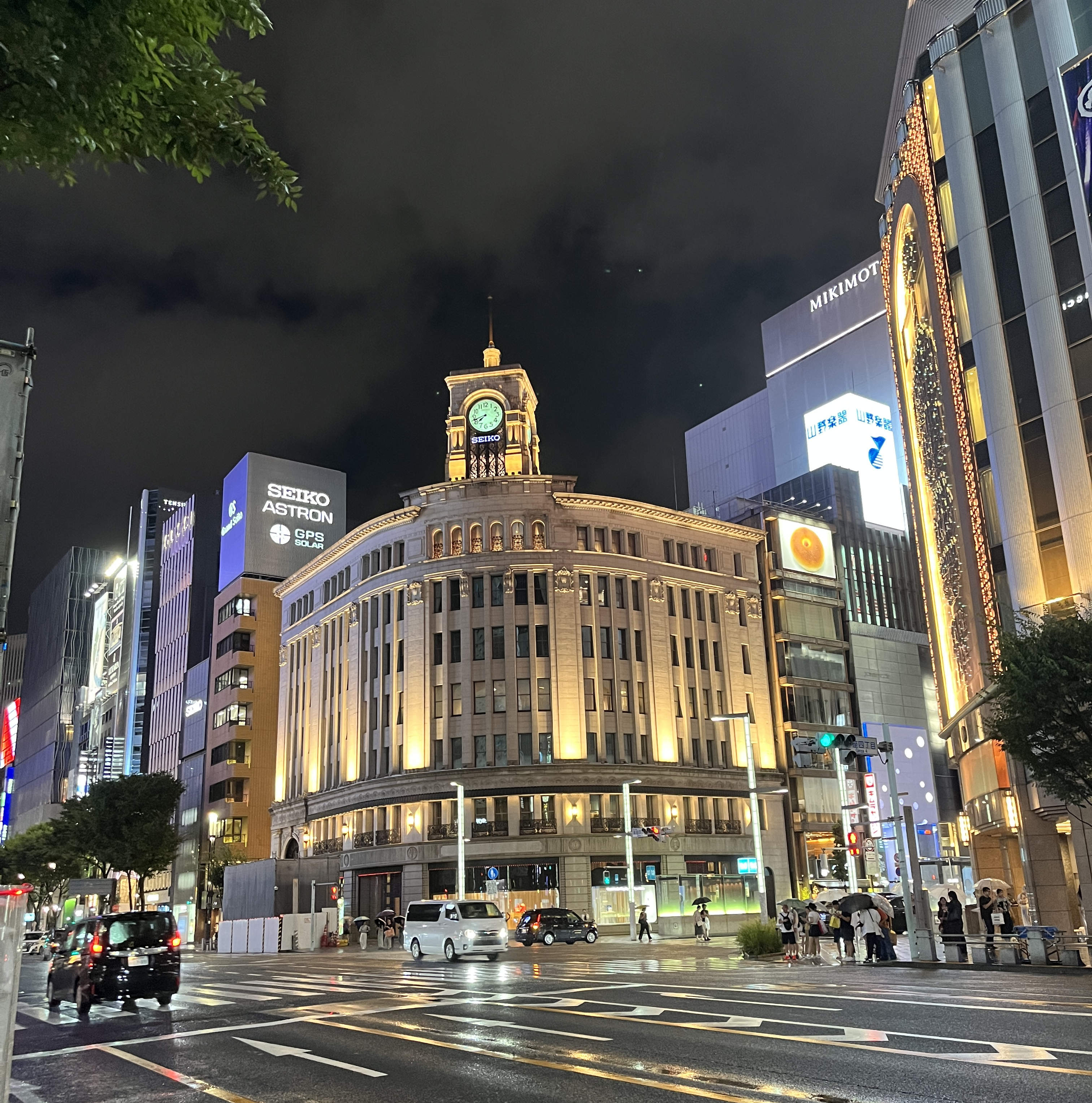 Featured image of post Ginza, Tokyo: How to Experience Japan's Most Expensive Address Without the Price Tag
